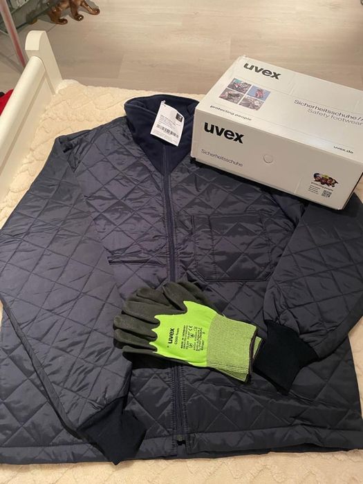 Vând ghete+geaca+manusi pentru munca