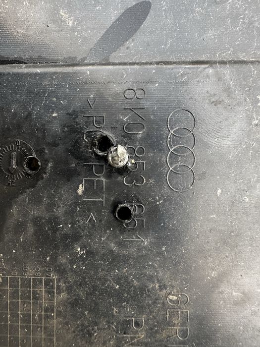 Grilă radiator audi a4.b8.8k0853651.