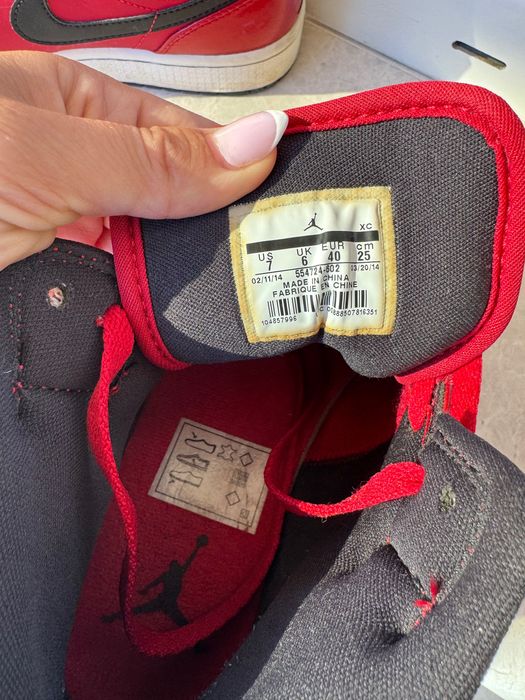 Nike Air Jordan mid reverse banned
