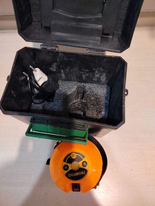 Лазерный нивелир