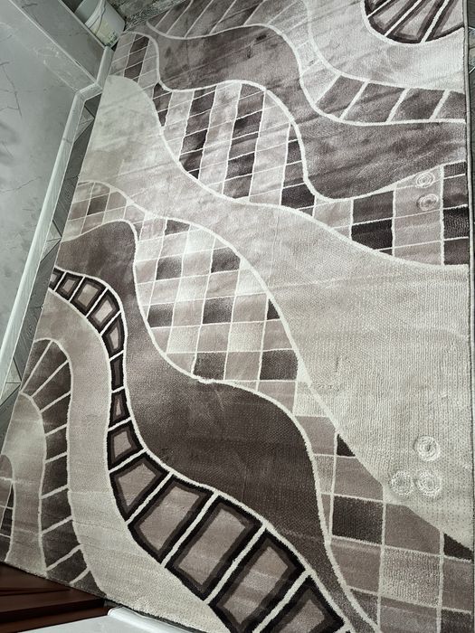 Ковер новый продаётся