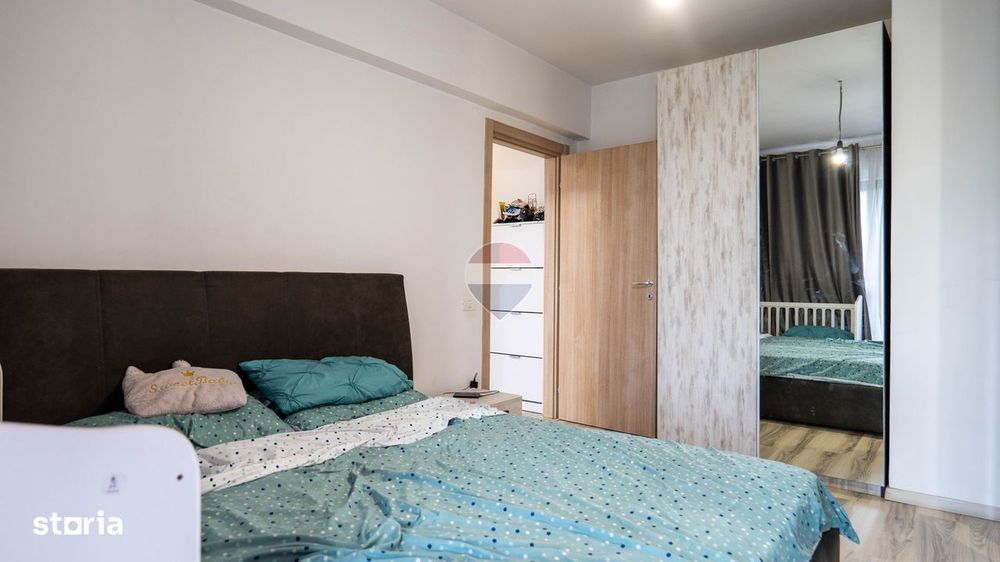 Apartament cu 3 camere de vânzare