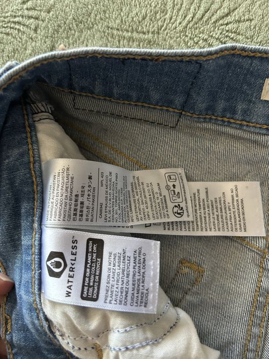 Дънки Levis mom jeans