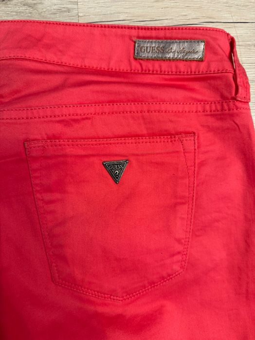 Панталон в коралов цвят Guess