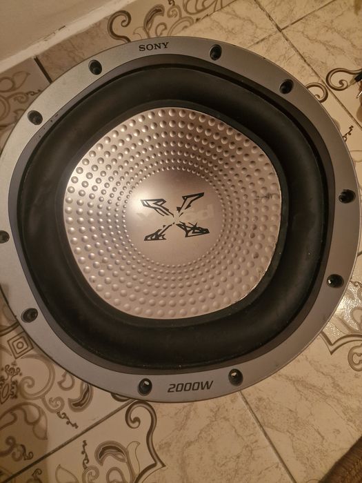Subwoofer pentru masina