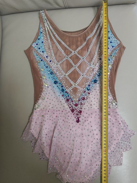 Трико художествена гимнастика