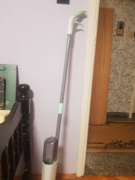 Уред за почистване на под Aquapur