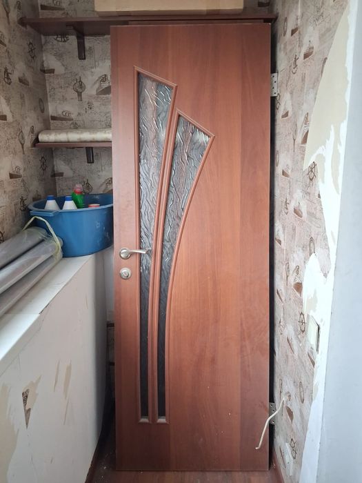 Деревянные межкомнатные двери  3 шт