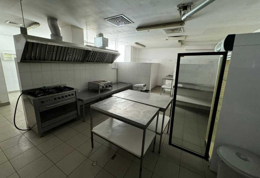 Ресторант 330 м2, Възраждане