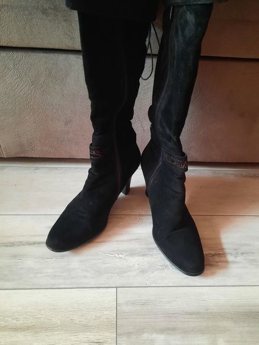 Cizme dama din piele întoarsă!