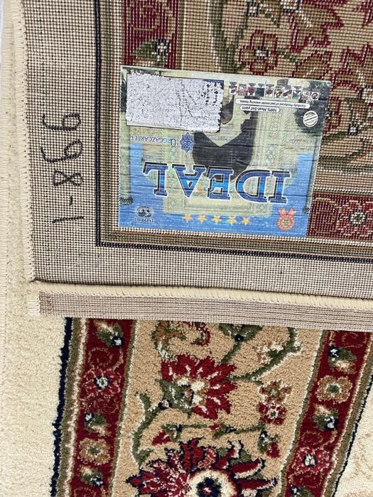 Ковер в хорошем состояний