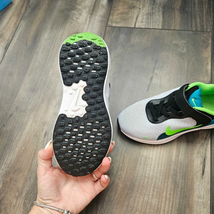 Маратонки Nike 28.5 номер