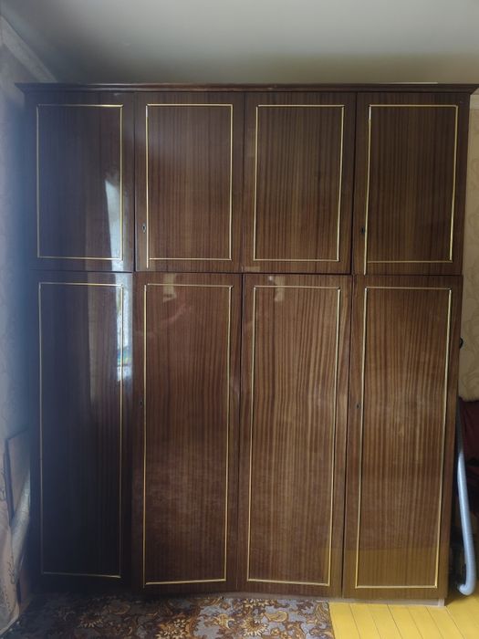 Продаю спальный гарнитур . Румыния. Бу