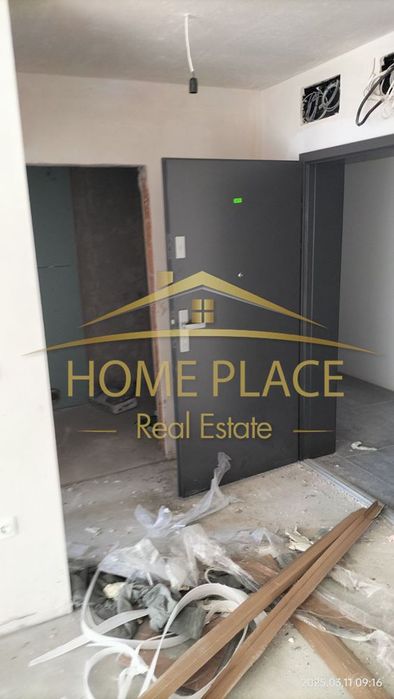 Двустаен апартамент в кв.Възраждане 1