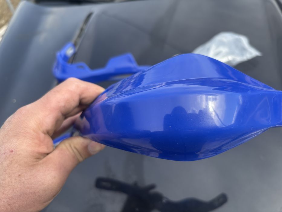 Гардове и повдигачи за кормило