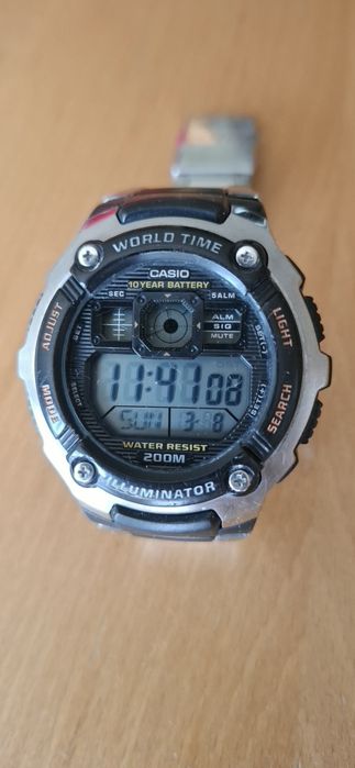 Часовник CASIO AE-2000W