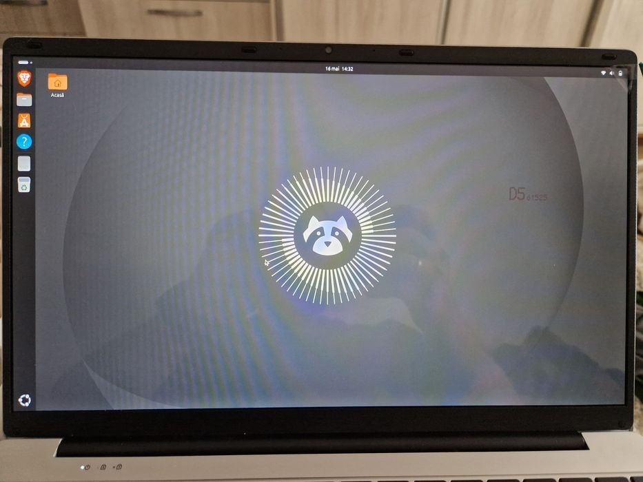 Laptop nou, Intel 1.1 ghz, 8gb ram, ssd 256, Win 11 pro licenta / Ubuntu