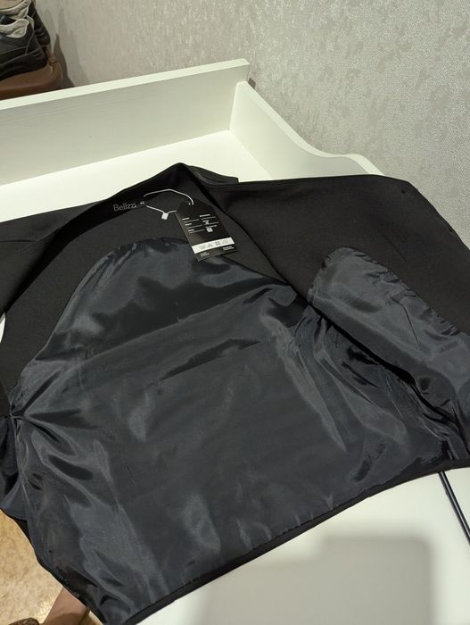 Жилет чёрный размер 42