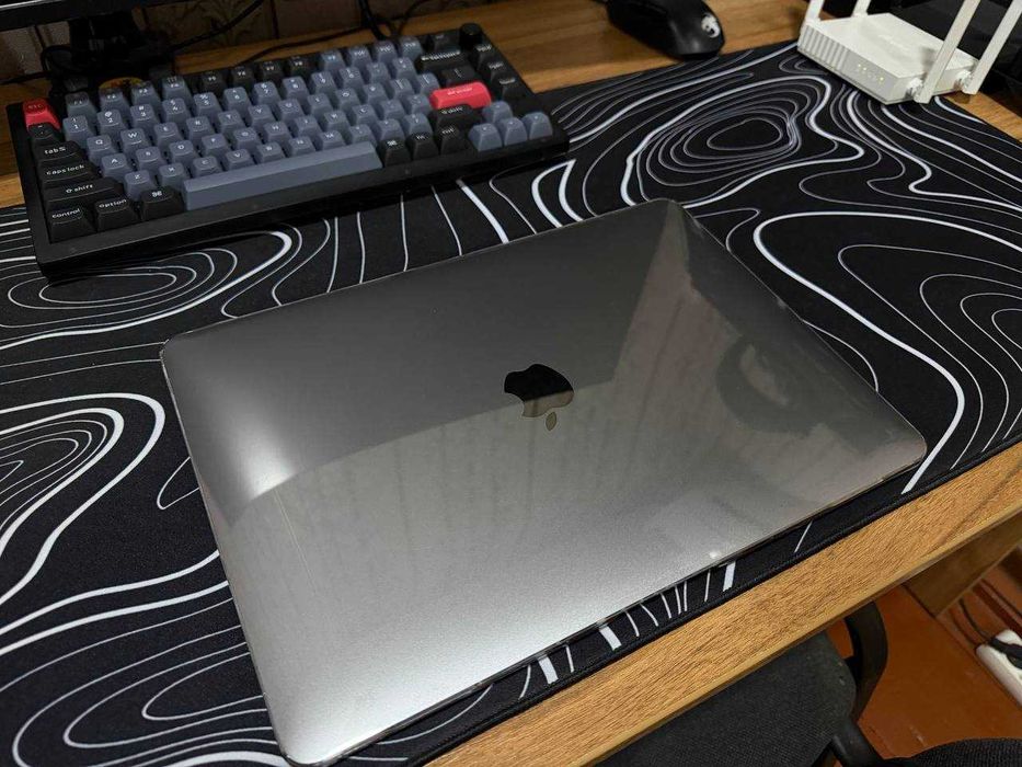 MacBook Air M1 8/256 (Space Grey) — идеальное состояние, 91% батареи