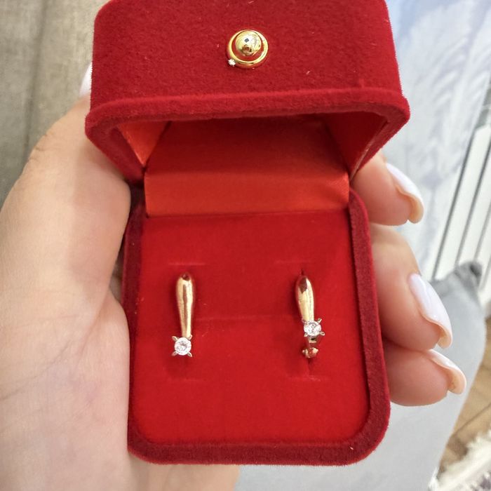 Продам серьги золото