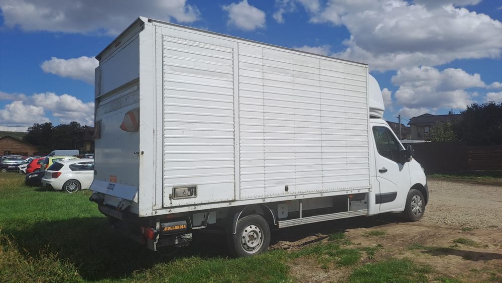 Vând Renault Master