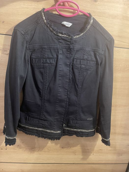 Яке Guess и Liu Jo