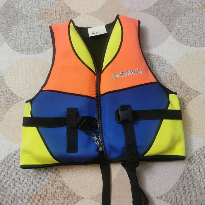 Детские спасательные желеты