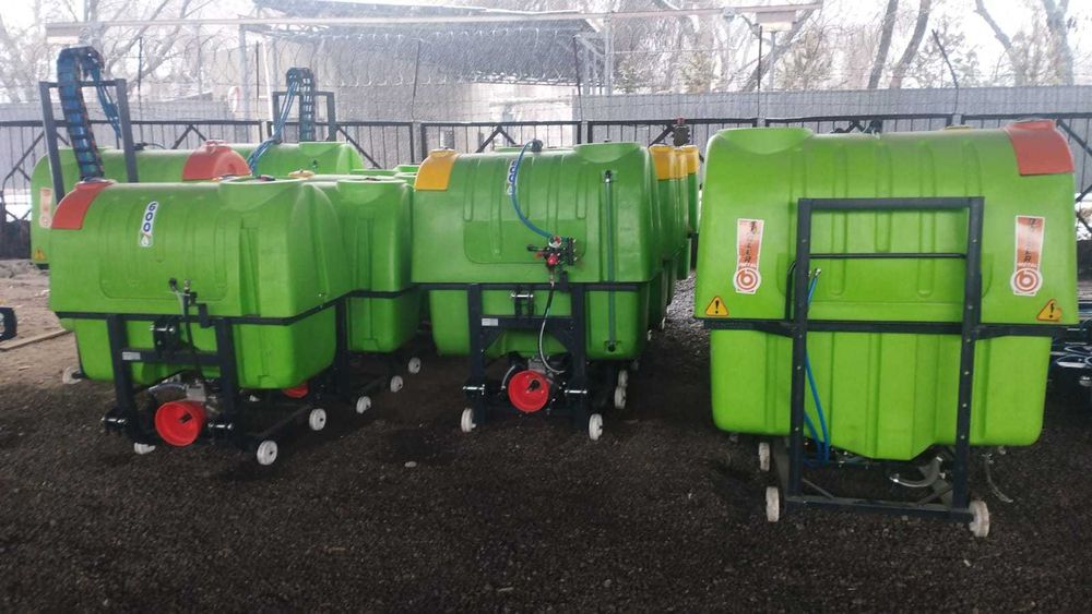 Опрыскиватель 600 литров