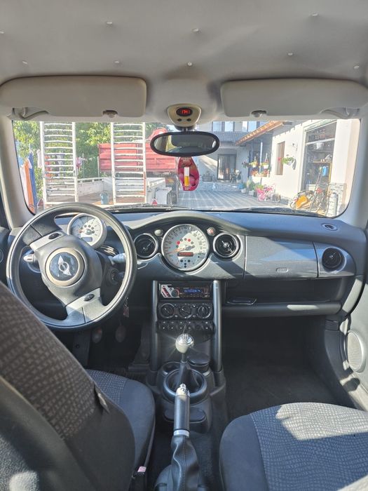 Vând mini cooper