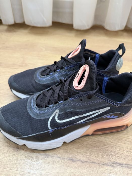 Nike маратонки