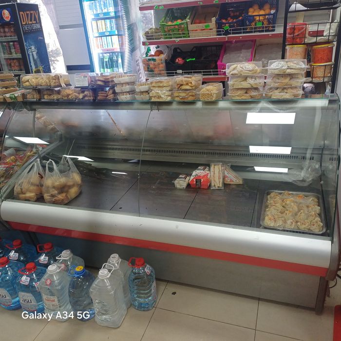 холодильник витриный