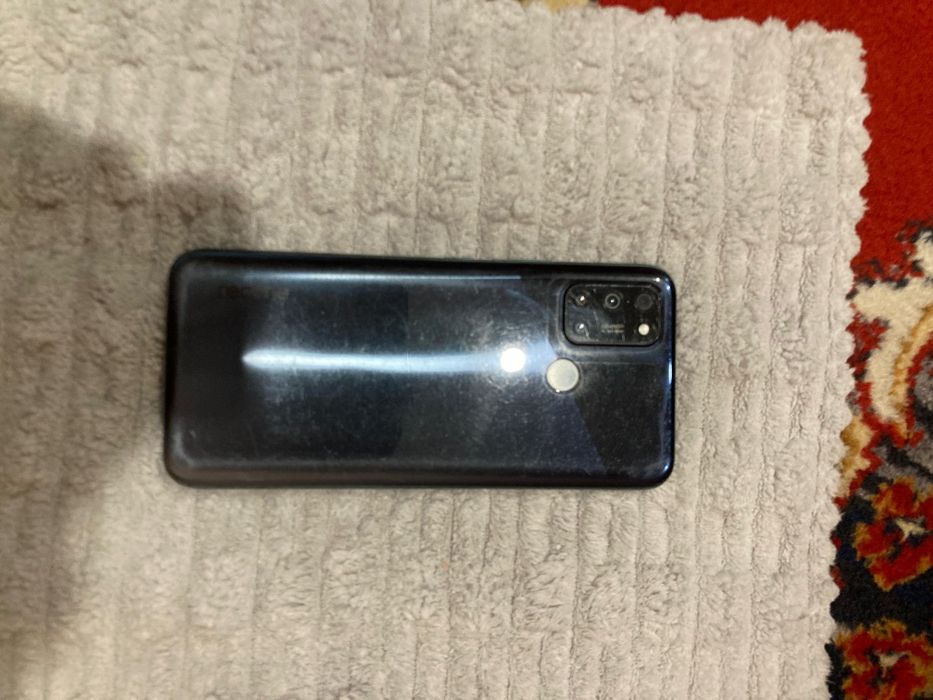 продаю телефон реалми 7и