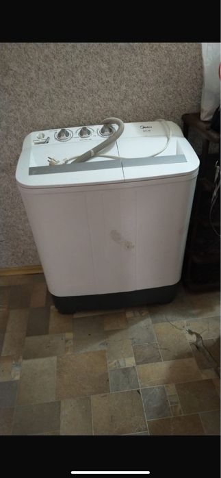 Продаю стиральную машину