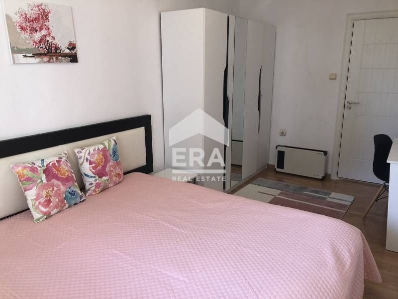 Дава се под наем Тристаен апартамент в Варна, Окръжна болница - 100 кв.м за 700 € - Снимка #9