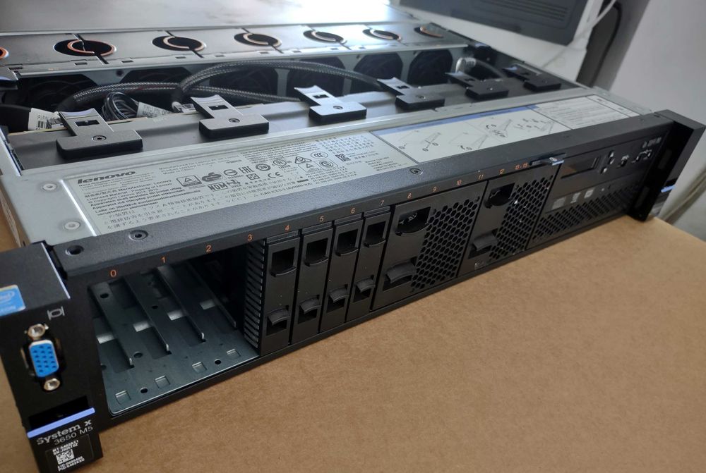 IBM X3650 M5 2*Xeon Е5-2680v3 12C 2.5-3.5GHz 32GB RAID M5210/2GB 5462