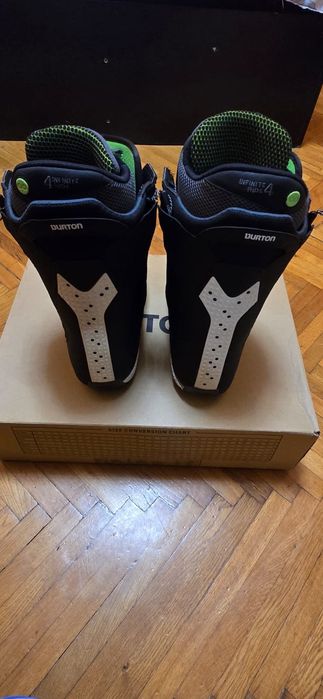 Bootsi snowboard Burton ion 46