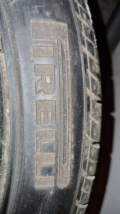 Гуми Pirelli-275/40/19-2бр.