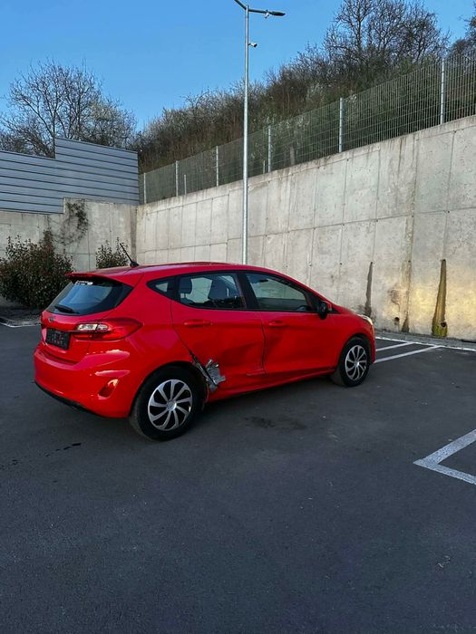 Ford Fiesta 02/06/2020  62300 km