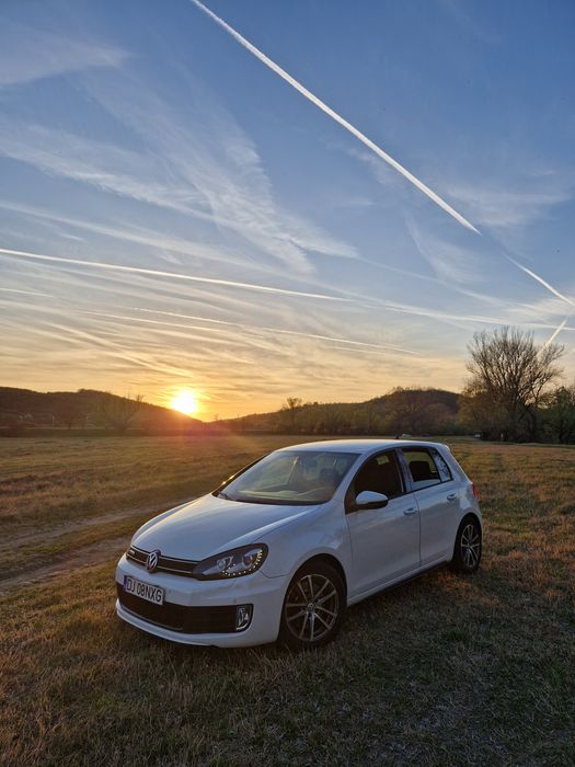 VOLKSWAGEN Golf 2011 — imagine 1