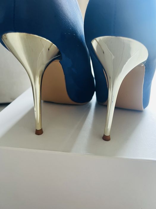 Pantofi Stiletto