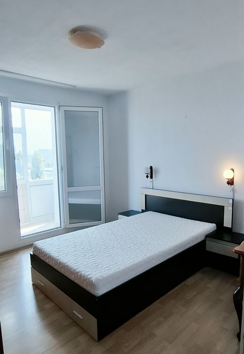 Închiriez apartament cu 2 camere amplasat  lângă gura de metrou 1 decembrie 1918