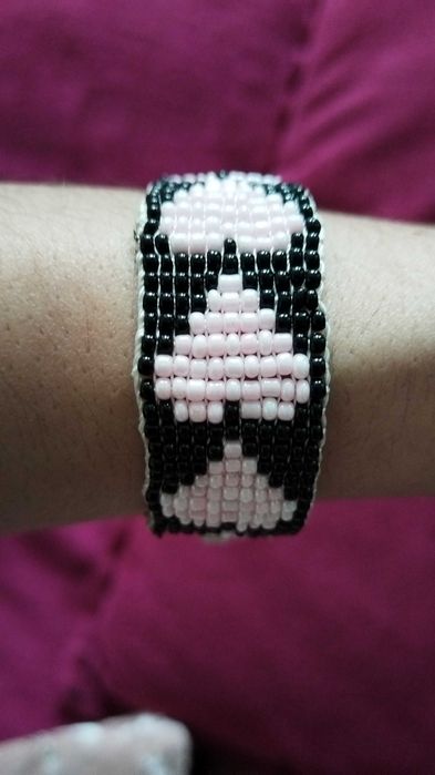 Продам новый браслеты разные цвета