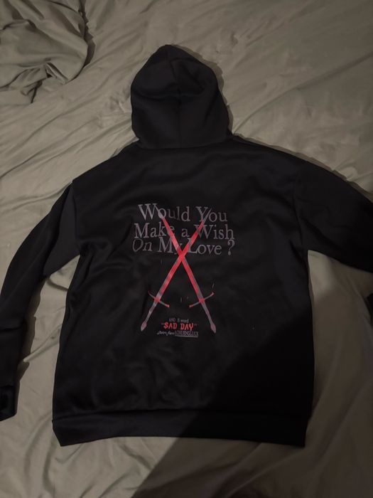 худи в новом состоянии