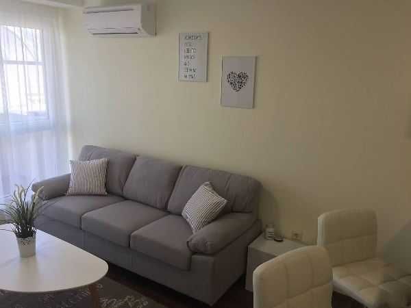 Дава се под наем Двустаен апартамент в София, Сухата река - 75 кв.м за 387.6 € - Снимка #1