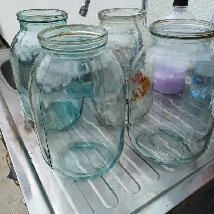 Продам стеклянные банки 2 литра
