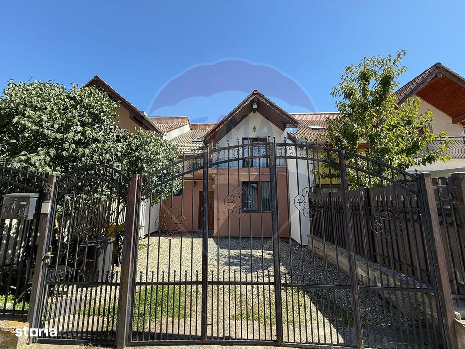 Casa cu 5 camere de vanzare pe Str.Zorilor/Selimbar