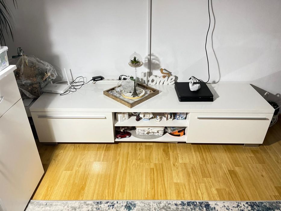 Vand comoda TV MDF !