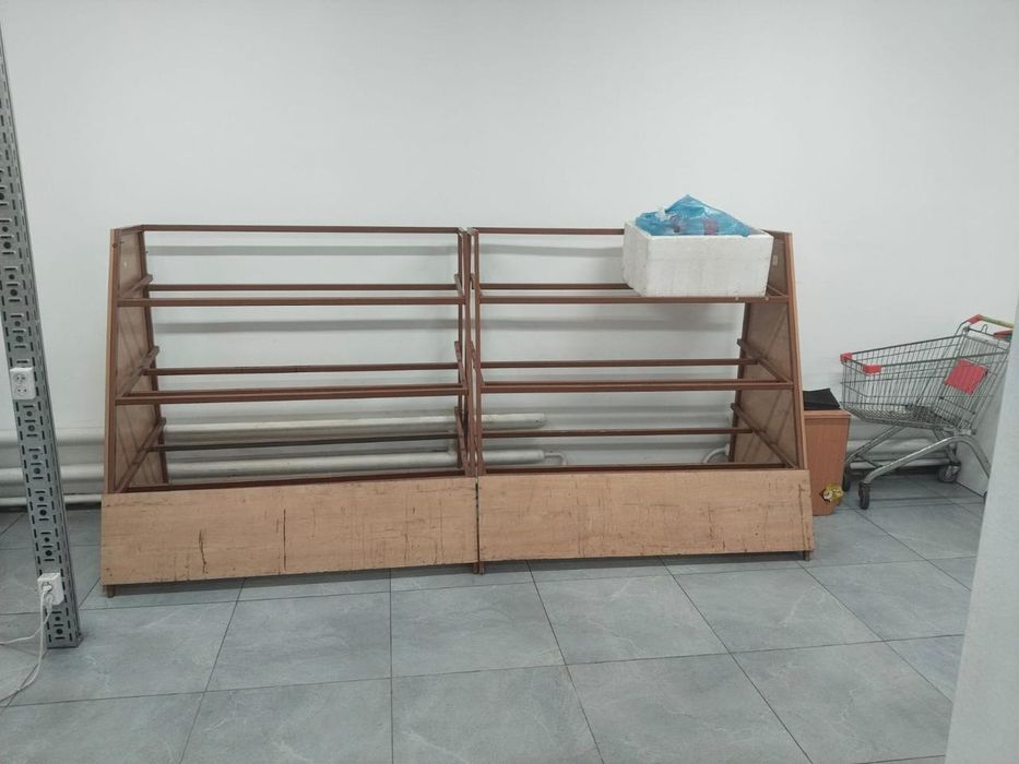 Торговая витрина для магазина.