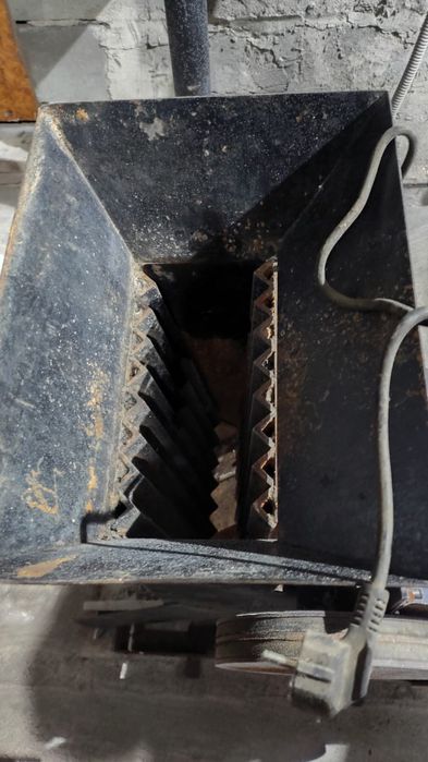 Продам дробилку для угля щековую