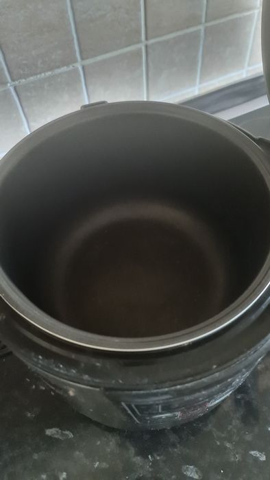 Мультиварка Redmond